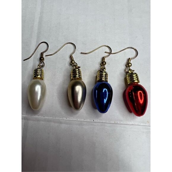 3/$15 or 5/$20 4 Christmas bulb earrings - Picture 3 of 7